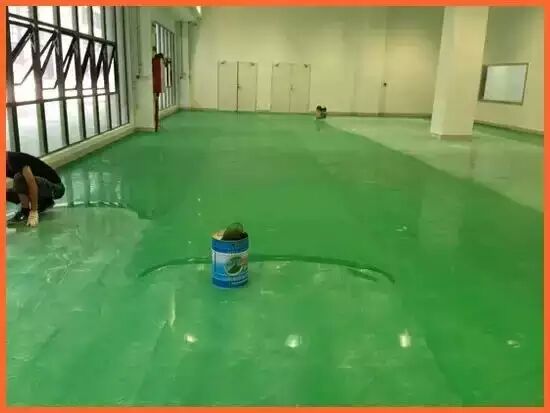 乌拉特后选择适合室外地坪漆翻新的材料 